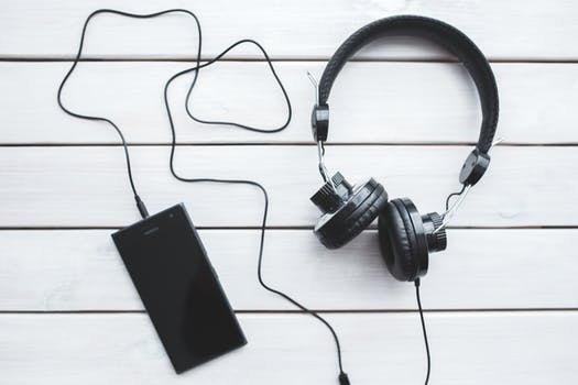 10 Songs to Listen to in Recovery